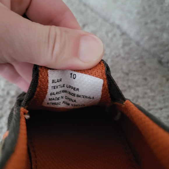 Eddie Bauer Boys Slip ons NEW - Picture 5 of 6